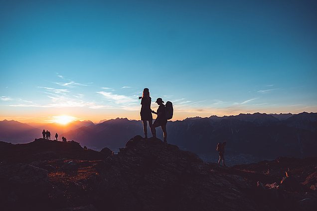 Sonnenuntergang-am-Glungezer_tourismusverbandhallwattens