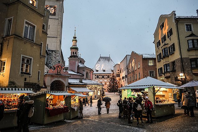 Adventmarkt-Hall-in-Tirol-36_tourismusverbandhallwattens
